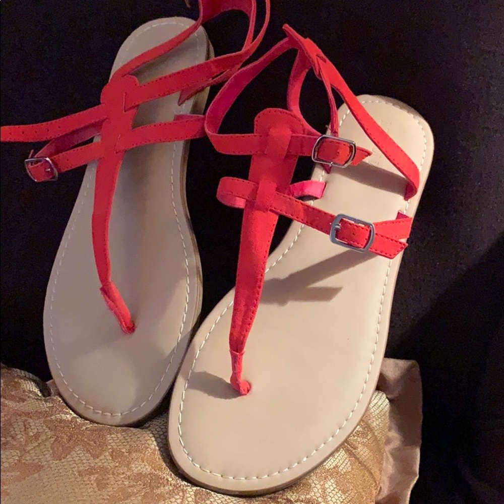 Red thong sandals size 9